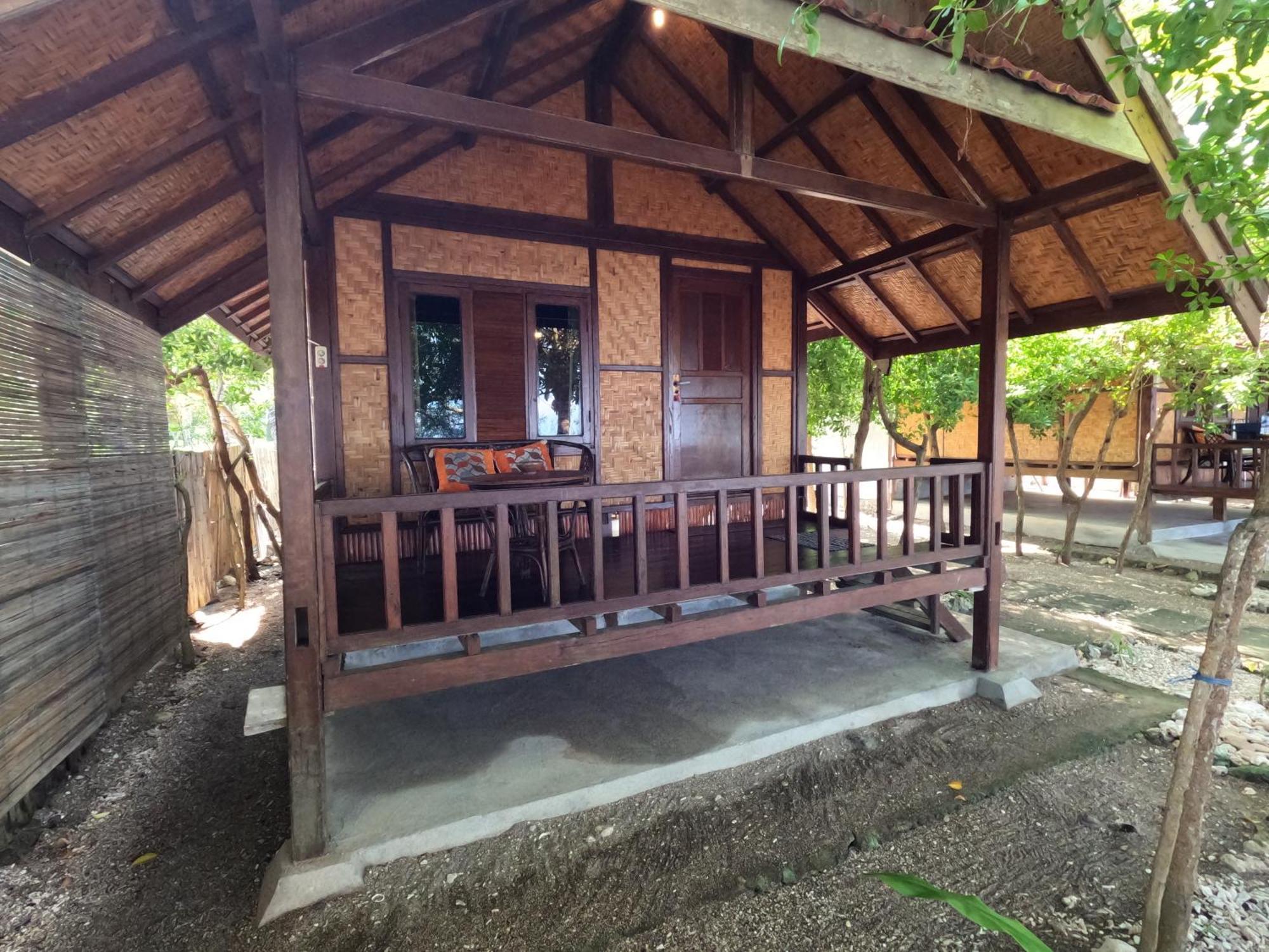 Maryan Moyo Bungalows & Resto Moyo Island 外观 照片