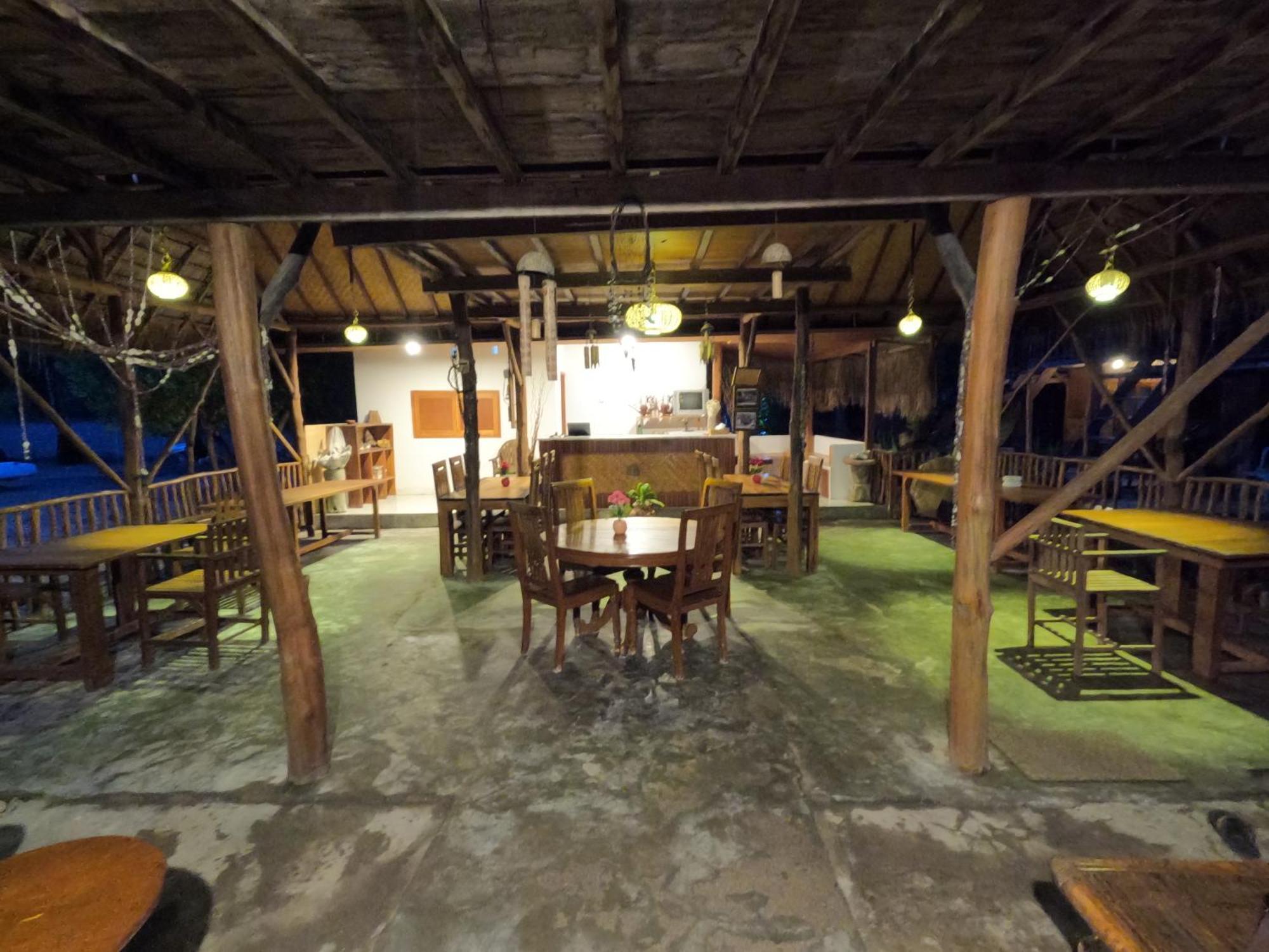 Maryan Moyo Bungalows & Resto Moyo Island 外观 照片